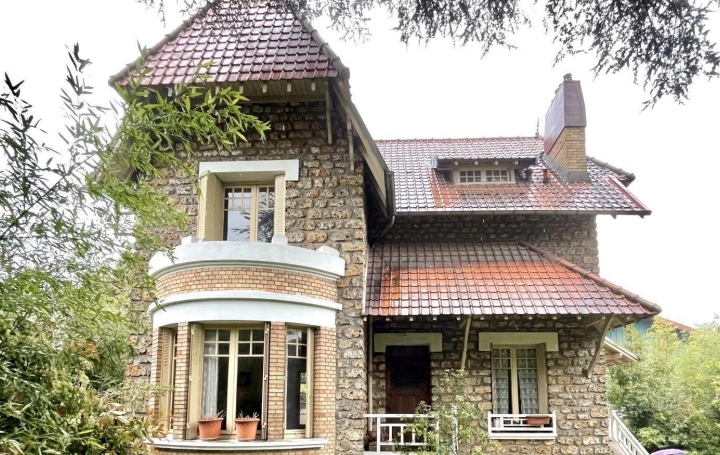  L'AGENCE 1675 Maison / Villa | CACHAN (94230) | 193 m2 | 840 000 € 