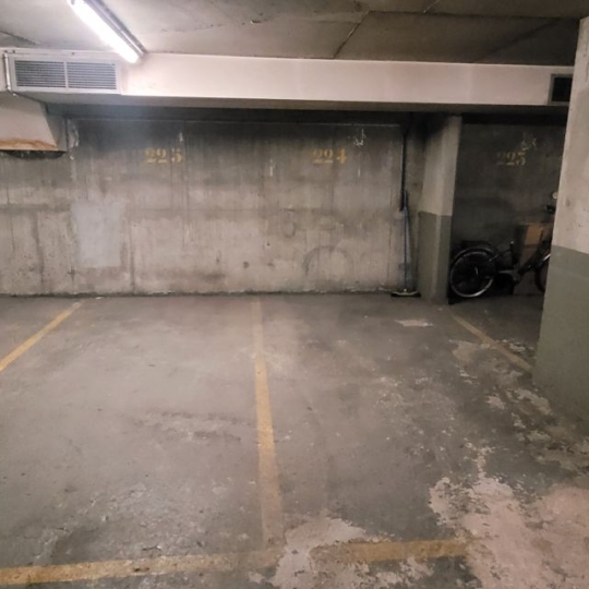  L'AGENCE 1675 : Garage / Parking | PARIS (75016) | 17 m2 | 58 000 € 
