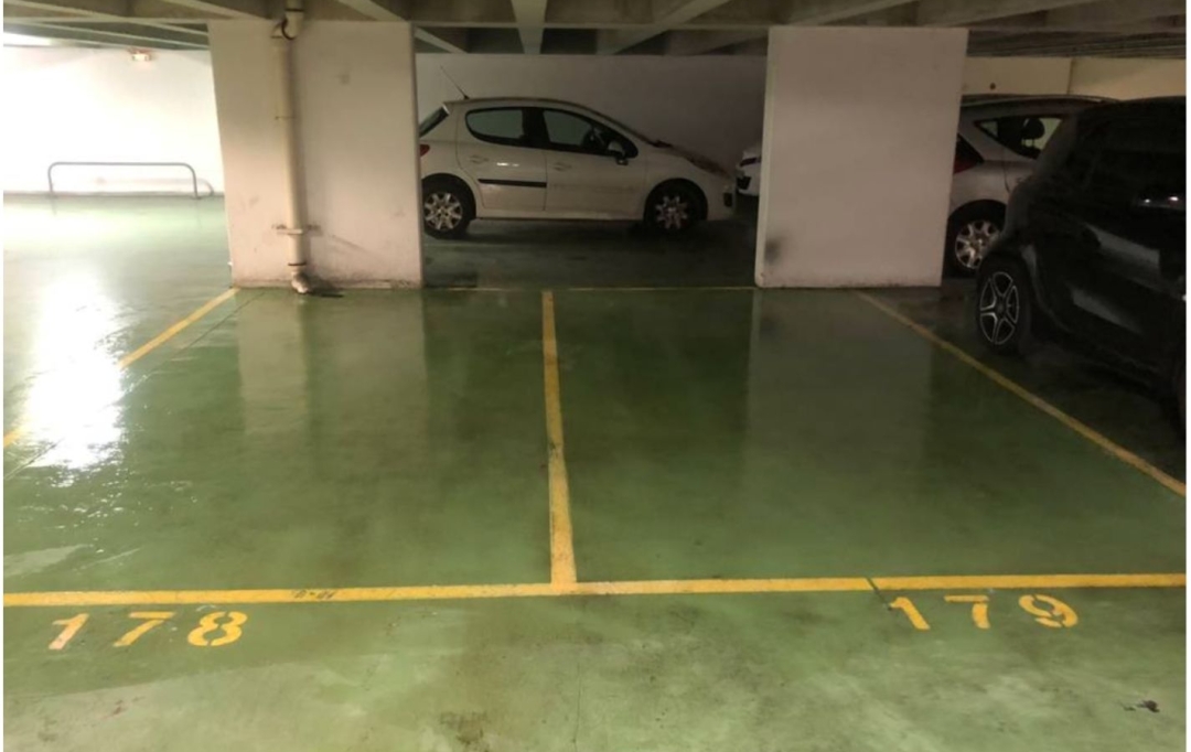 L'AGENCE 1675 : Garage / Parking | PARIS (75011) | 12 m2 | 110 € 