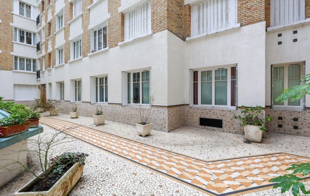 L'AGENCE 1675 : Apartment | PARIS (75016) | 136 m2 | 1 340 000 € 