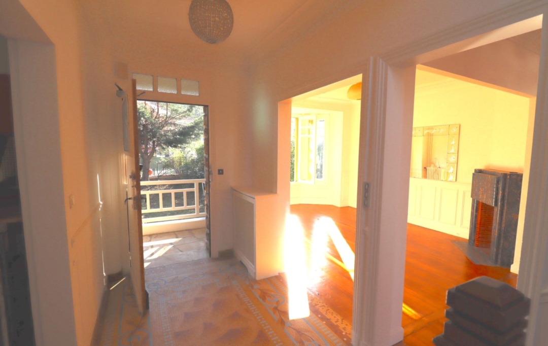 L'AGENCE 1675 : House | CACHAN (94230) | 193 m2 | 899 600 € 