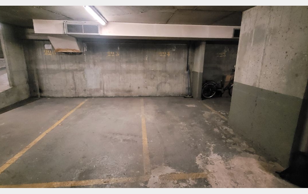 L'AGENCE 1675 : Garage / Parking | PARIS (75016) | 17 m2 | 58 000 € 