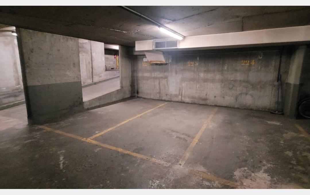 L'AGENCE 1675 : Garage / Parking | PARIS (75016) | 17 m2 | 58 000 € 