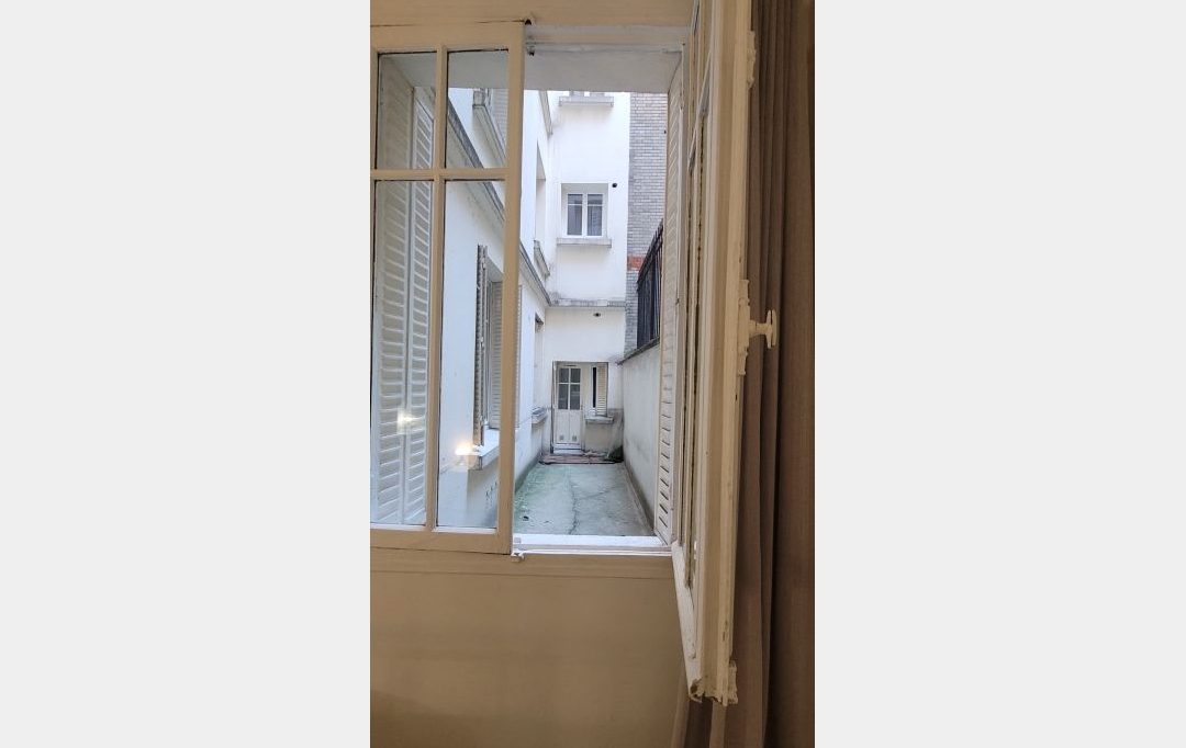 L'AGENCE 1675 : Appartement | PARIS (75016) | 47 m2 | 393 300 € 