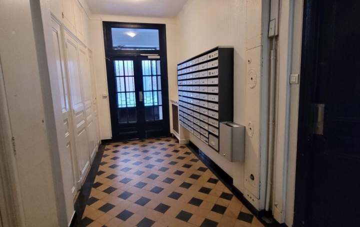 L'AGENCE 1675 : Appartement | PARIS (75015) | 26 m2 | 325 000 € 