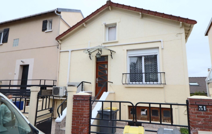 Maison   SURESNES  98 m2 520 000 € 